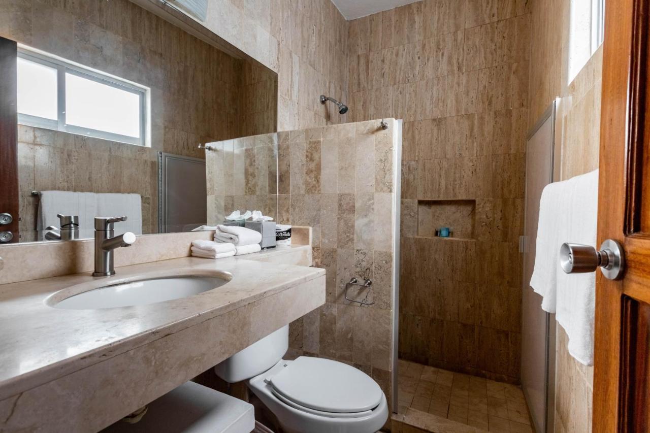 Olas Altas Suites Departamentos プエルトバラータ エクステリア 写真